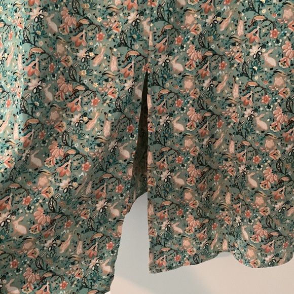 Beautiful, breezy blouse - Picture 4 of 8